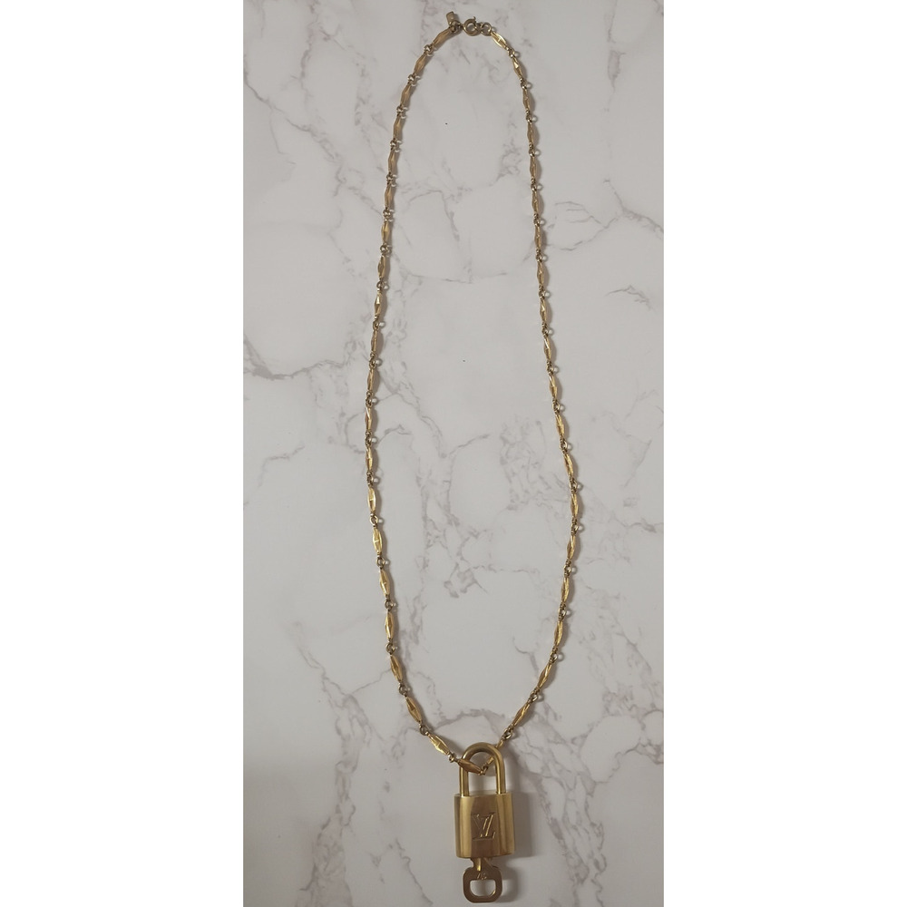 LOUIS VUITTON Lock and Key 317 with Monet Chain Necklace - EUC
